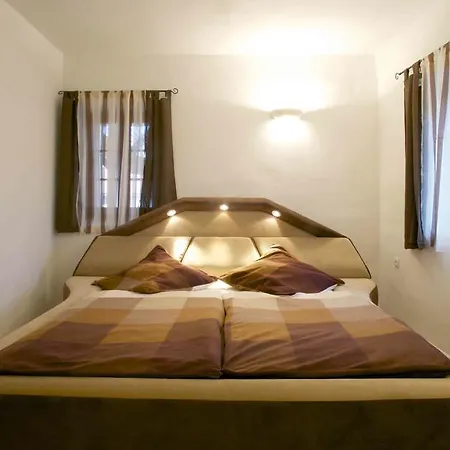 Bed & Breakfast Pension Biofarma Slunecna Zelnava